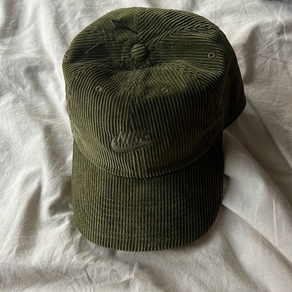 Nike velvet baseball hat